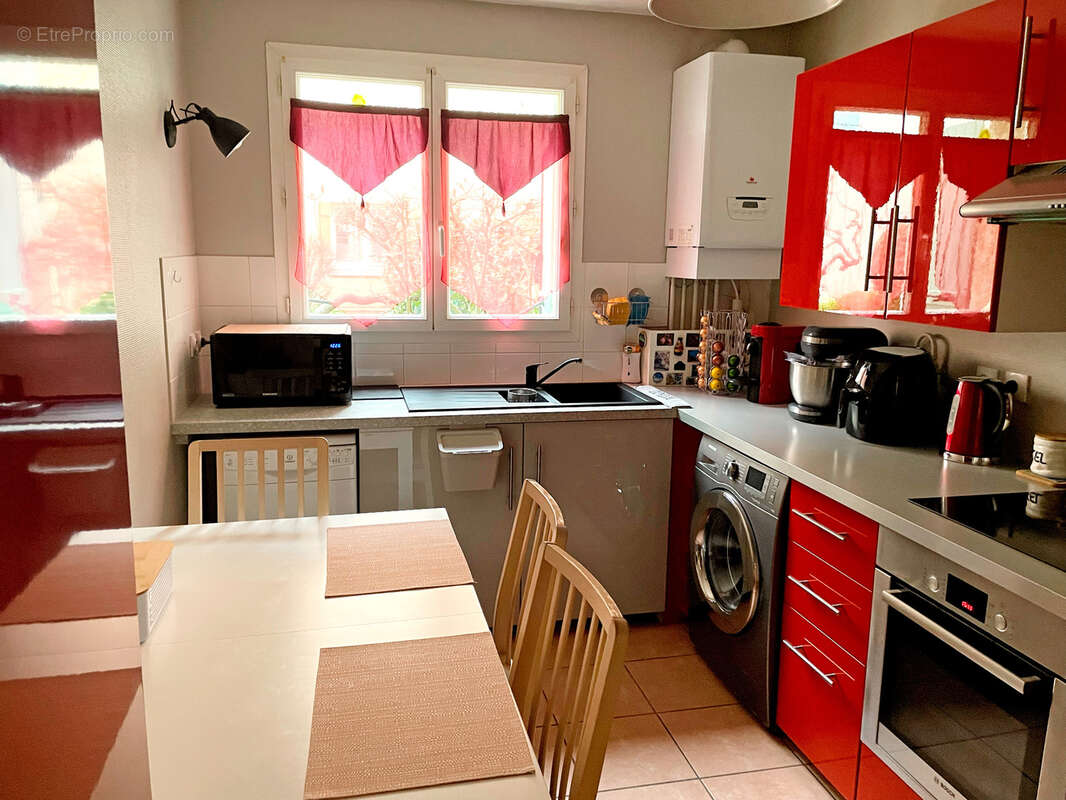 Appartement à LYON-8E