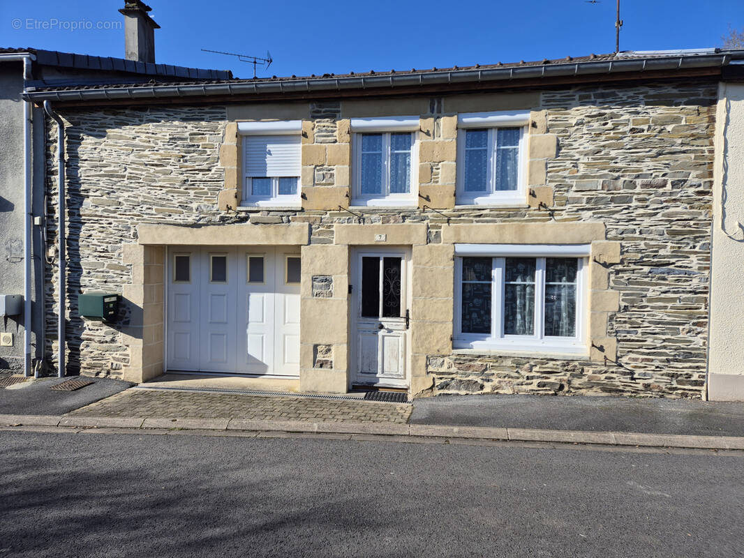 Maison à SECHEVAL