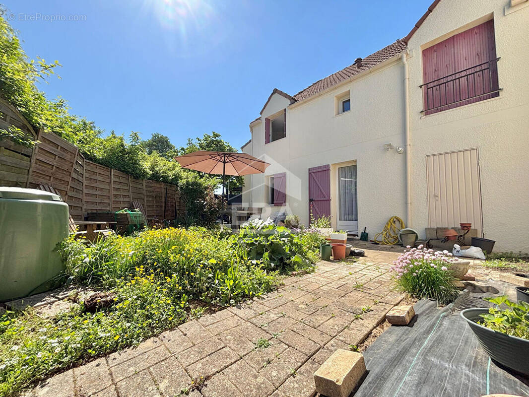 Maison à PONTAULT-COMBAULT