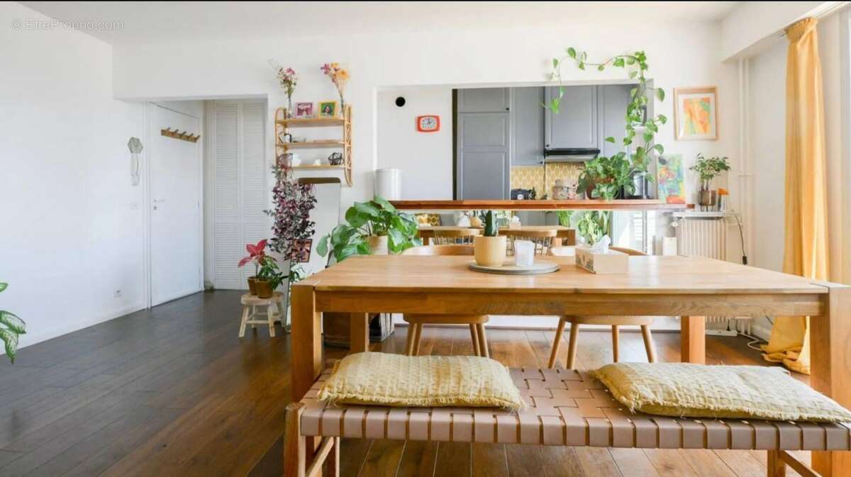 Appartement à PARIS-19E