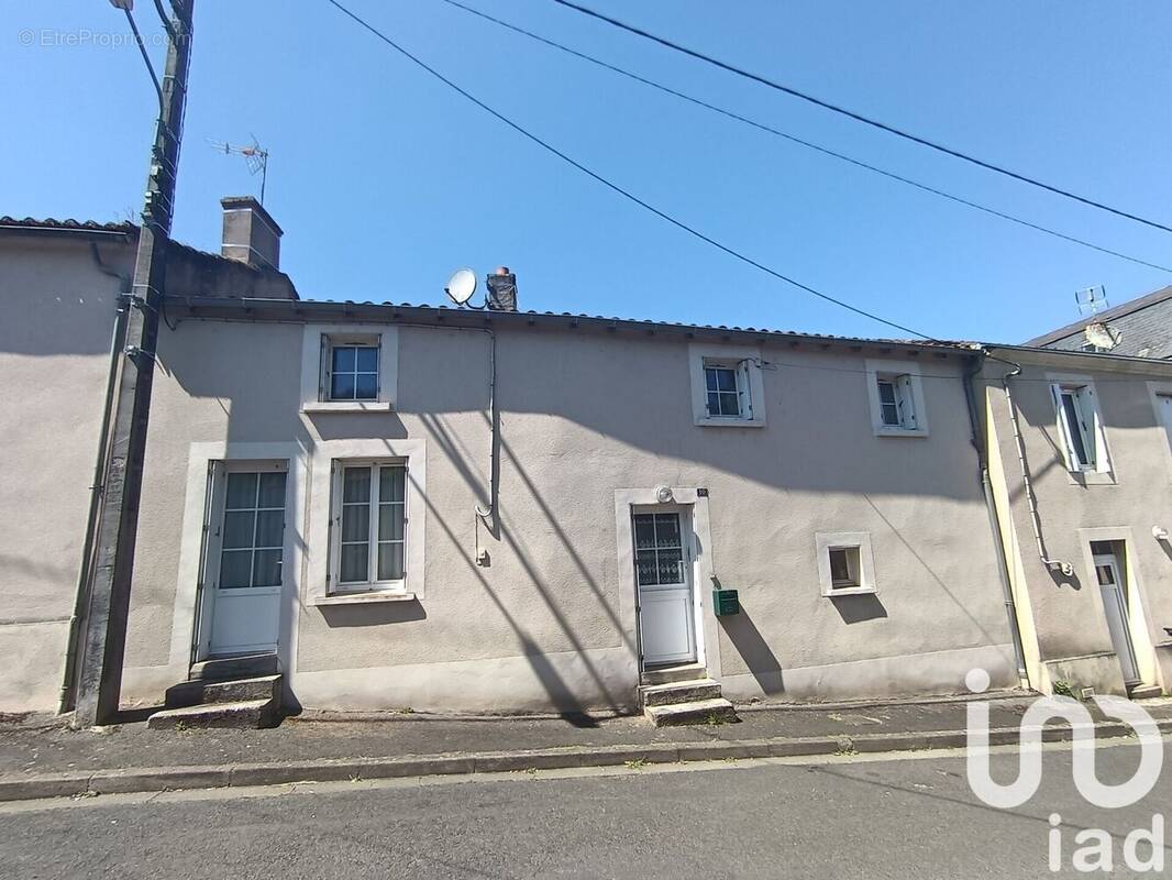 Photo 1 - Maison à SAINT-JEAN-DE-THOUARS