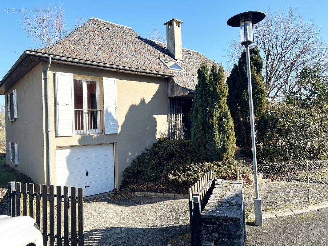Maison à MONTEZIC