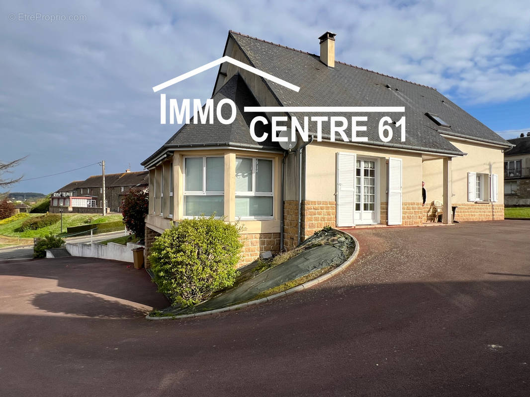 Maison à LA FERTE-MACE