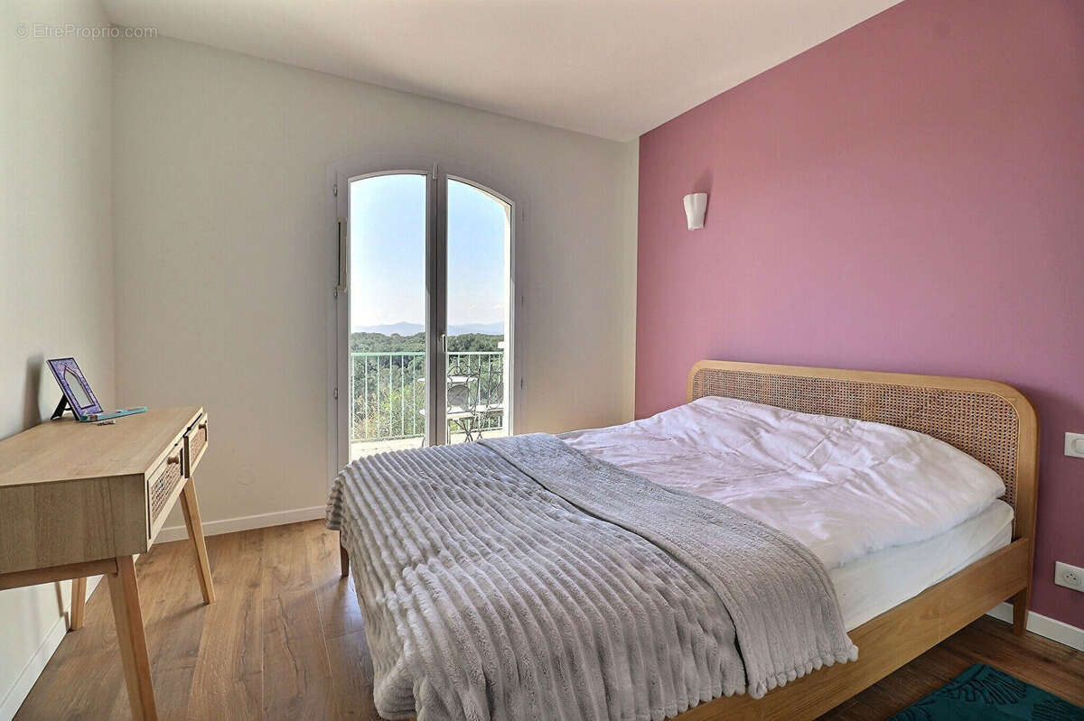 Maison à SAINT-RAPHAEL