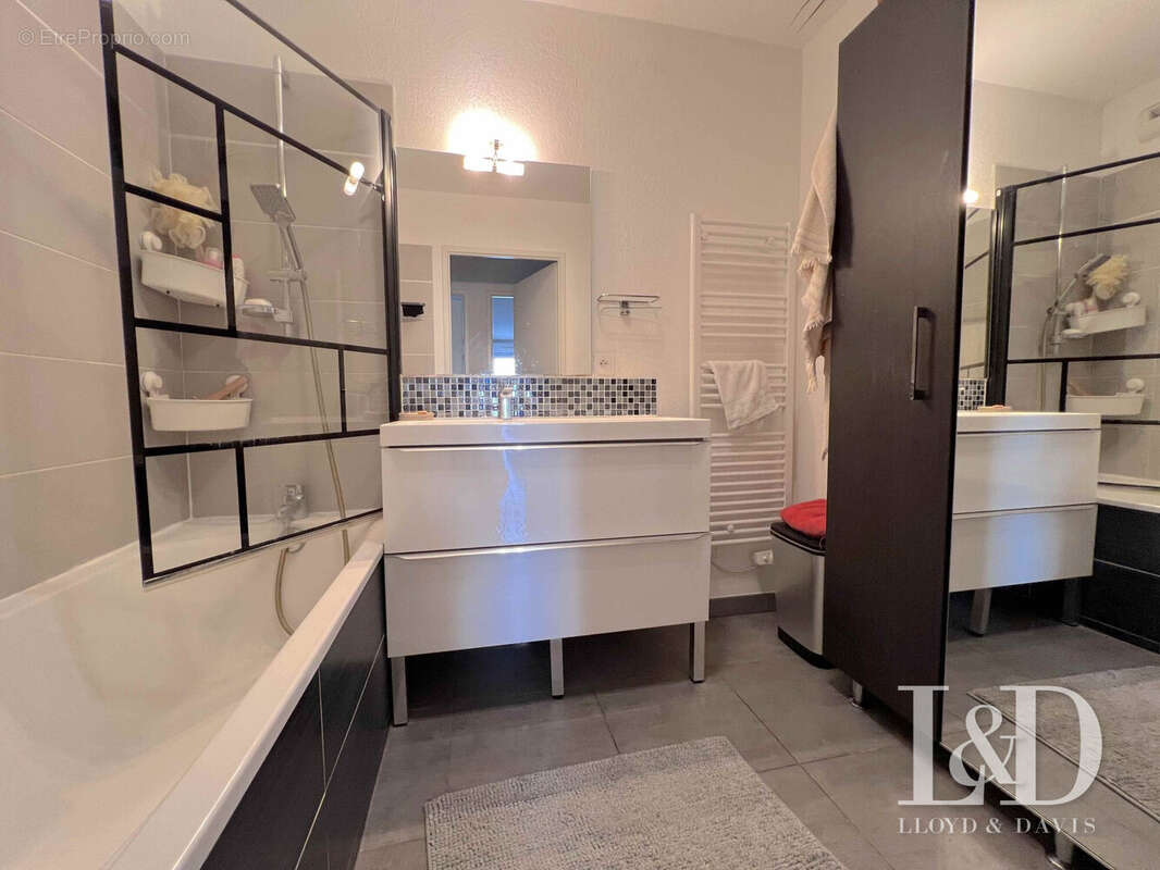 Appartement à JUVIGNAC