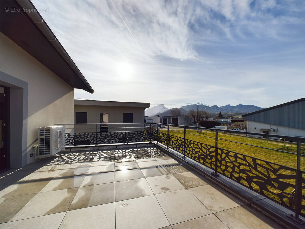 Appartement à SAINT-ALBAN-LEYSSE
