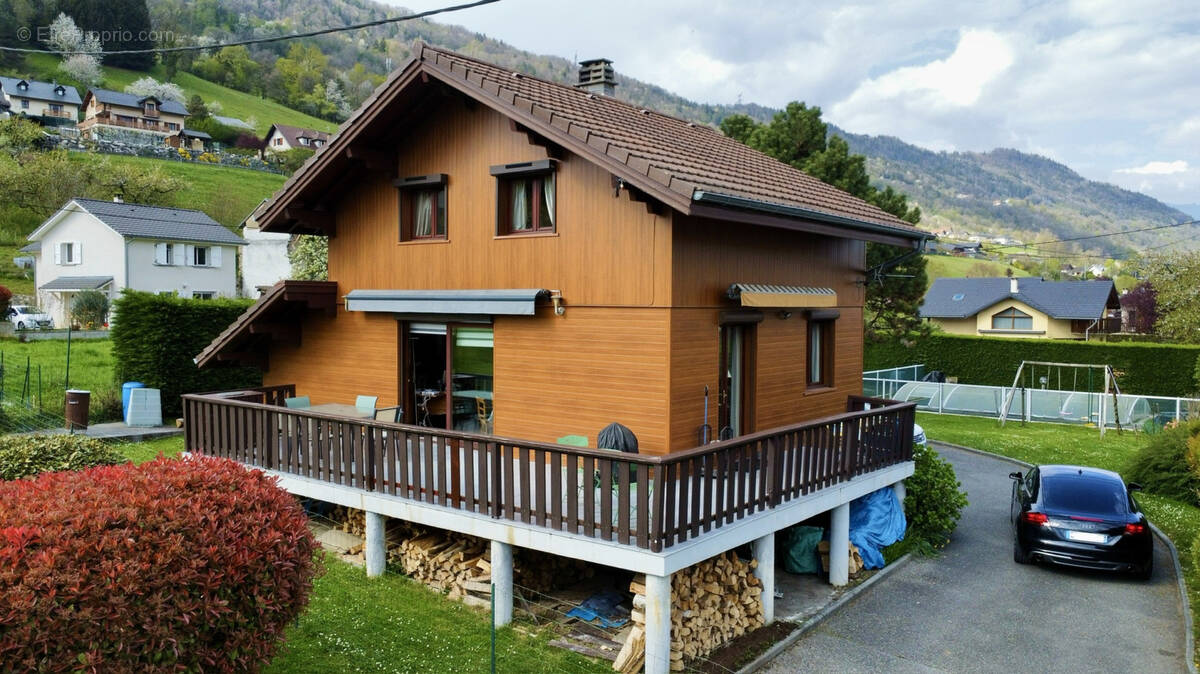 Maison à LA ROCHETTE
