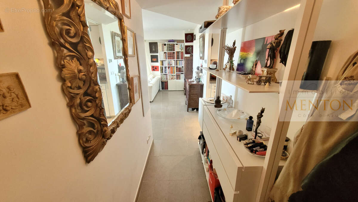 Appartement à ROQUEBRUNE-CAP-MARTIN