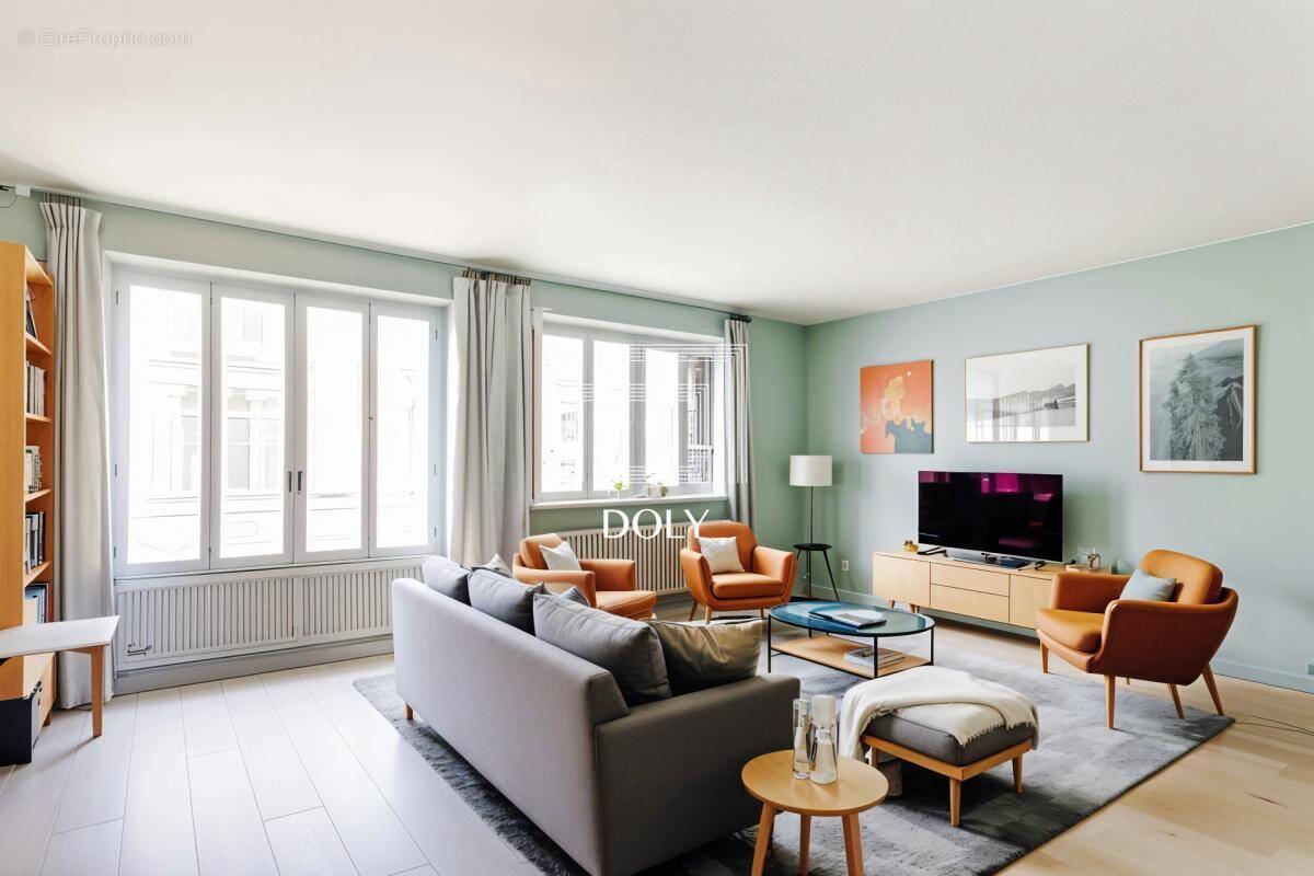 Appartement à IVRY-SUR-SEINE