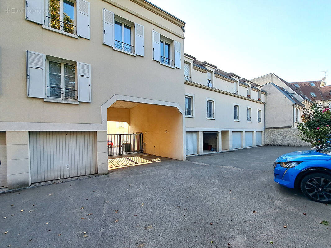 Appartement à BEAUMONT-SUR-OISE