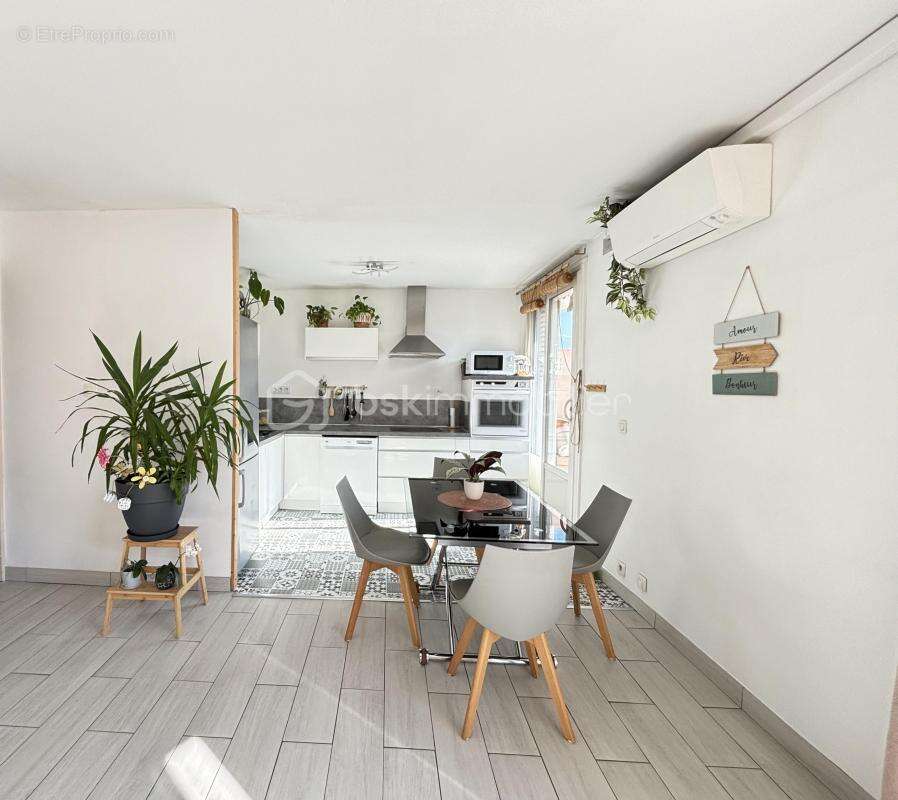 Appartement à SEYSSINET-PARISET