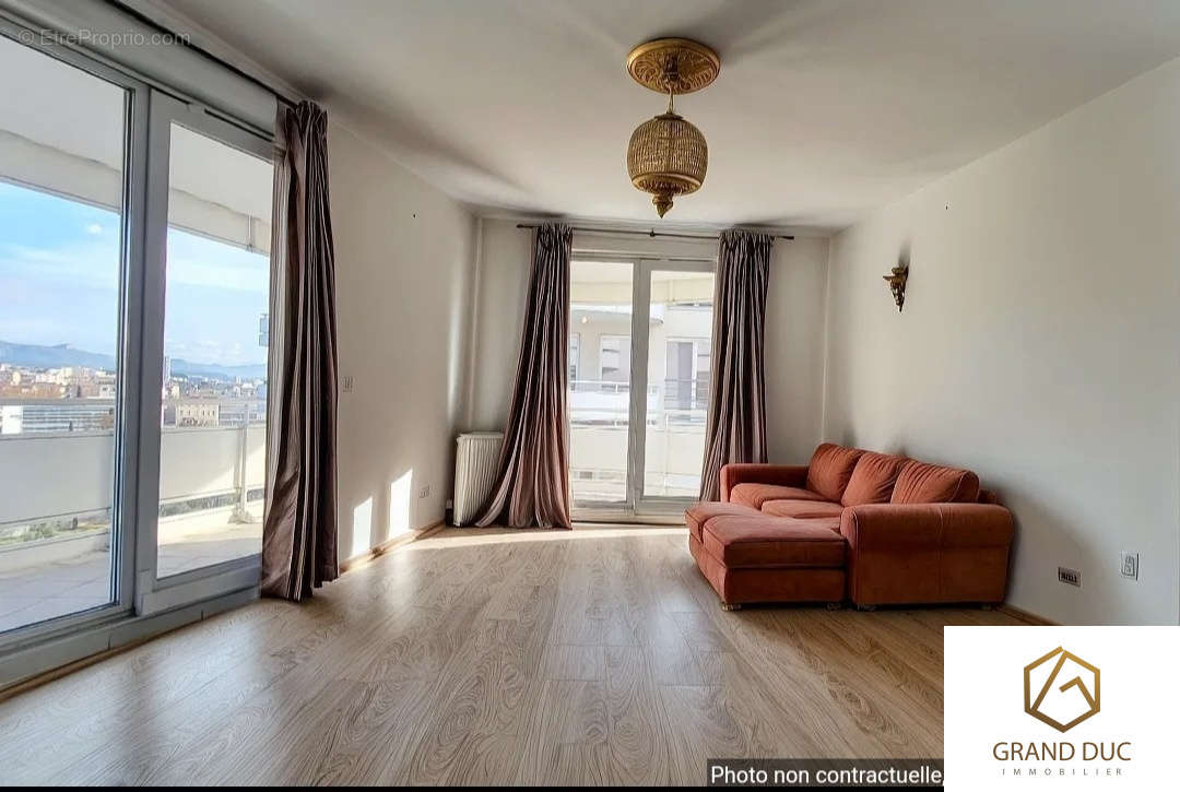 Appartement à MARSEILLE-8E