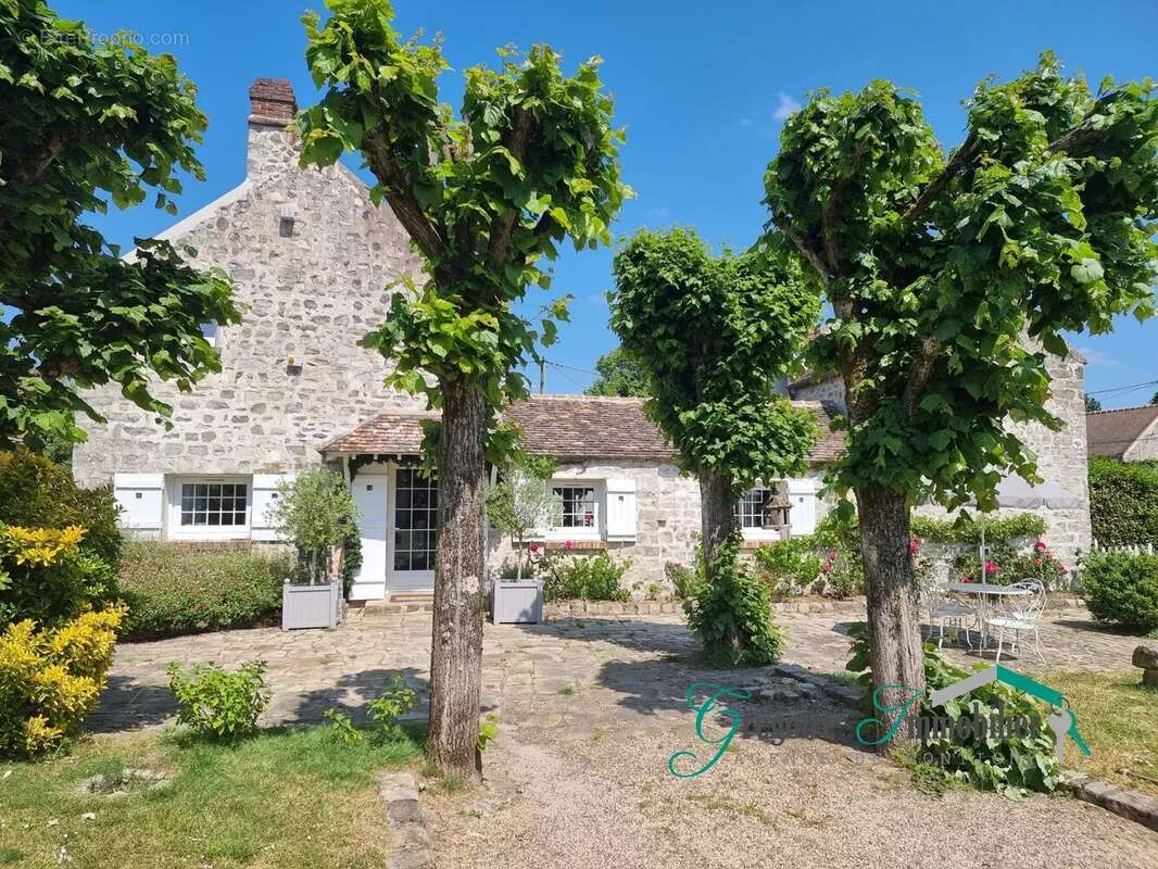 Maison à MONTIGNY-SUR-LOING