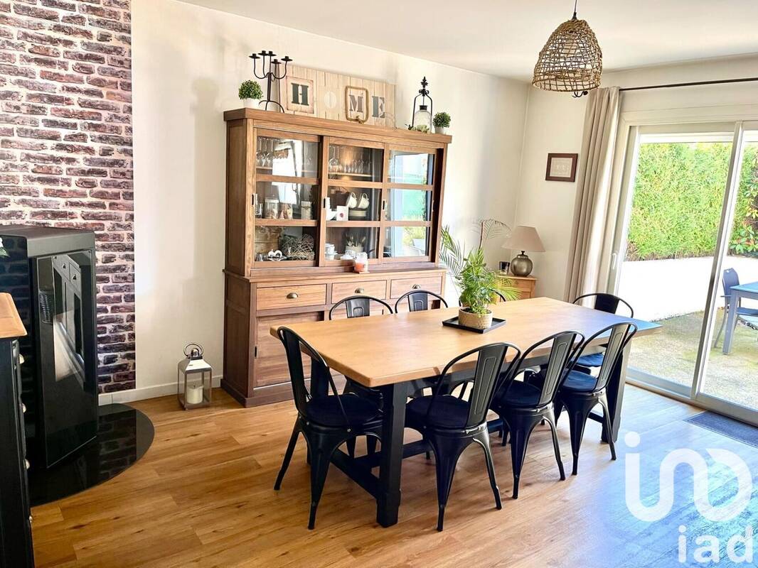Photo 1 - Maison à SAINT-ETIENNE-DU-ROUVRAY