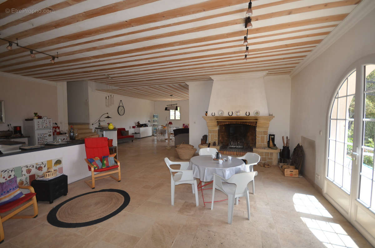 Maison à SILLANS-LA-CASCADE