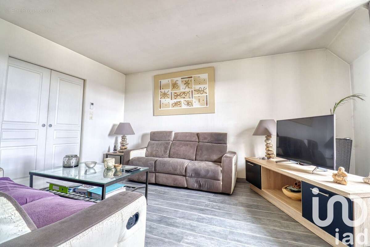 Photo 8 - Appartement à LA CHAPELLE-EN-SERVAL
