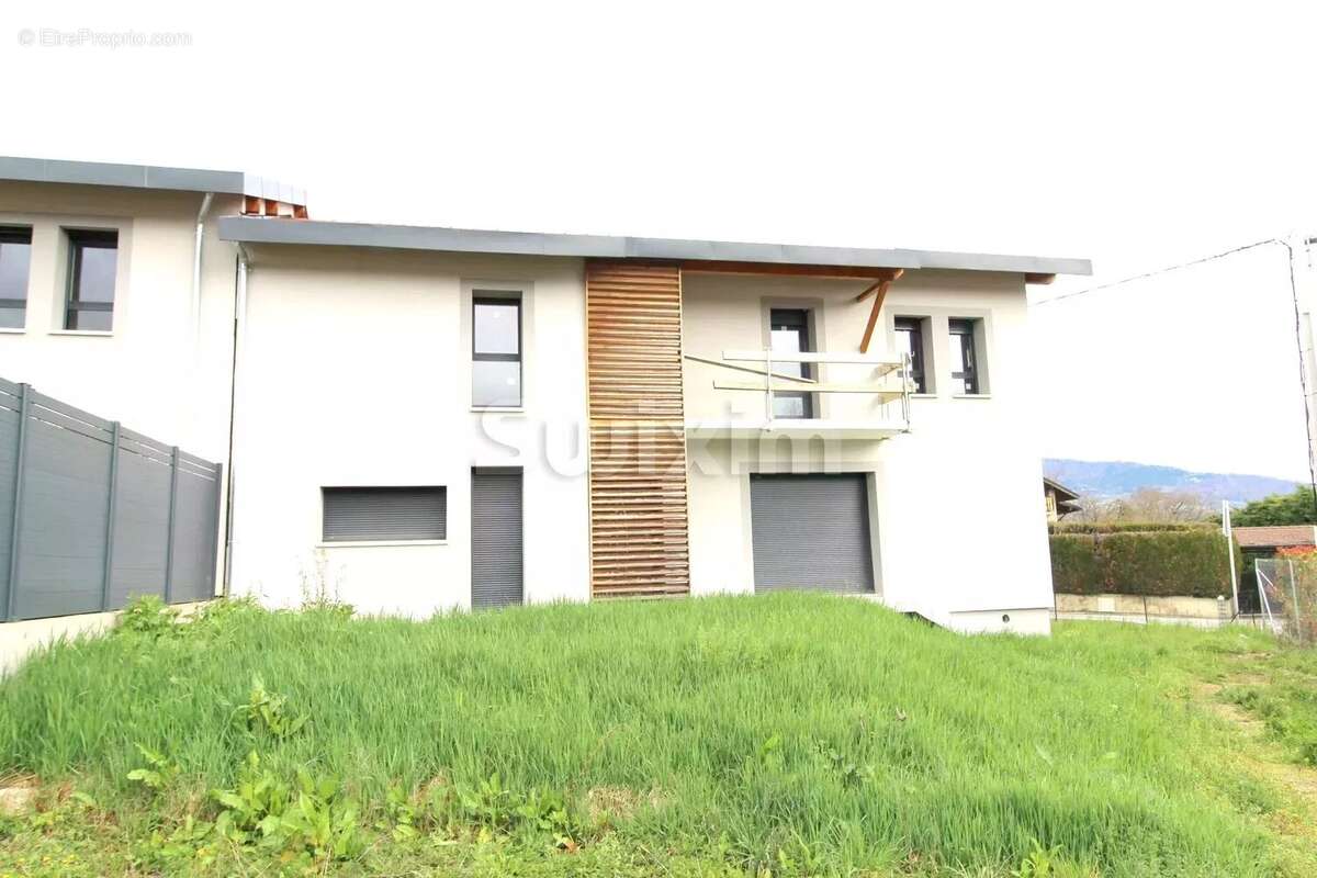 Maison à REIGNIER