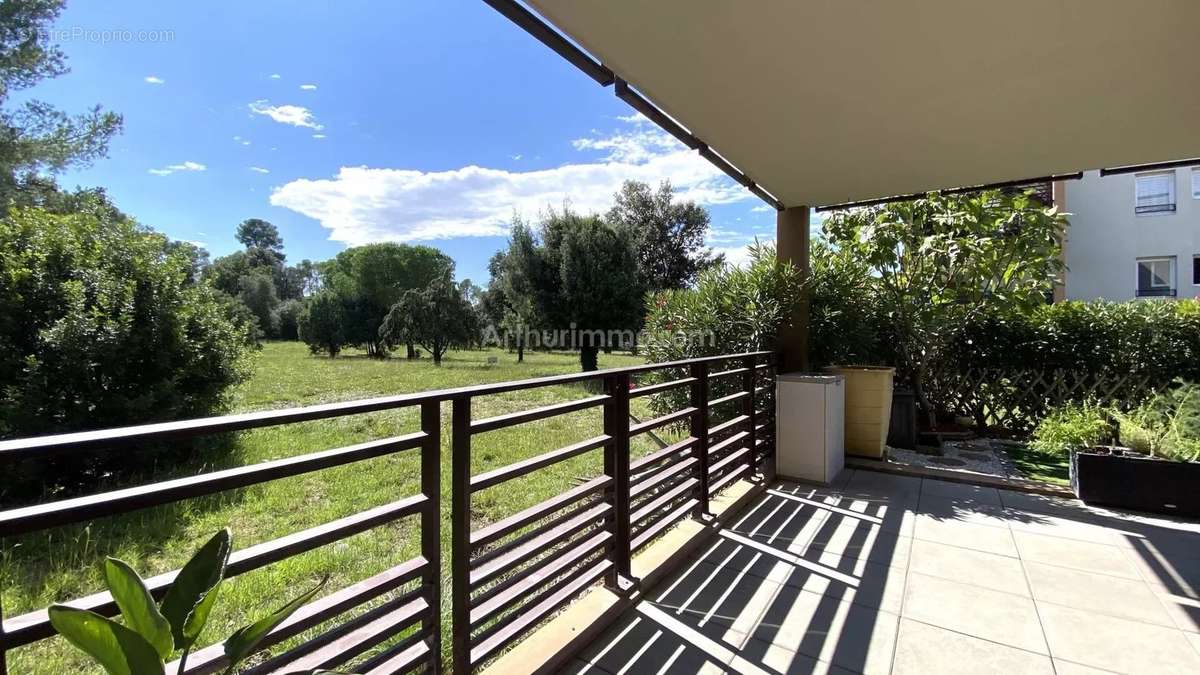 Appartement à FREJUS