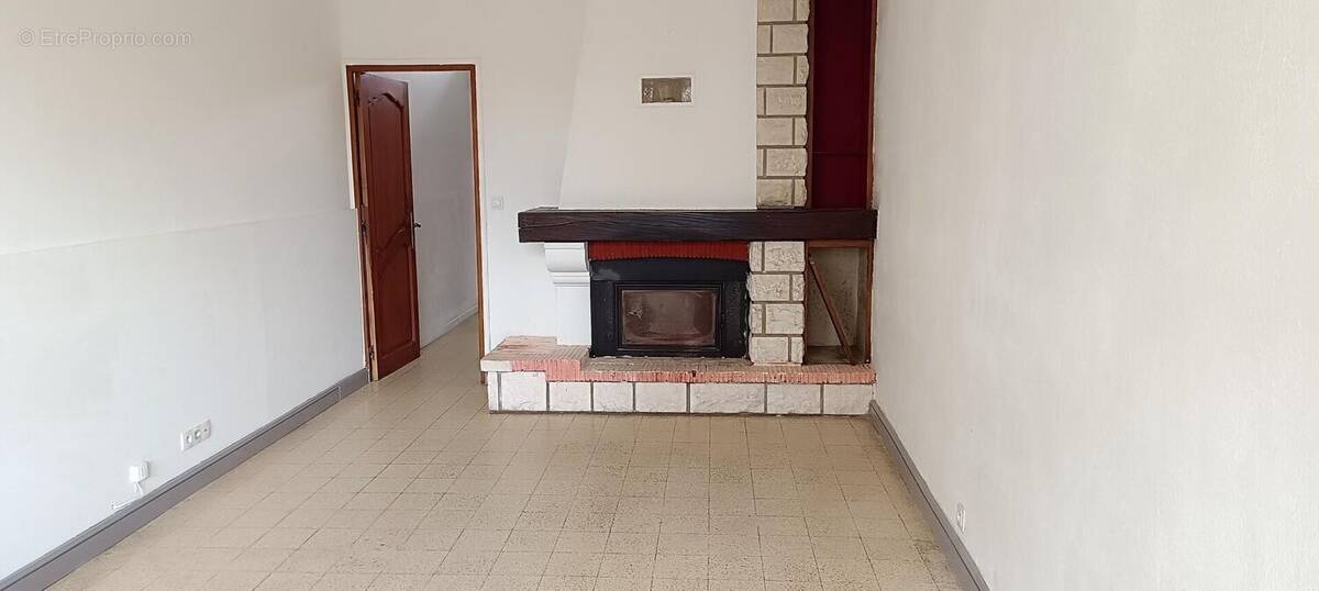 Photo 1 - Maison à POMMEVIC