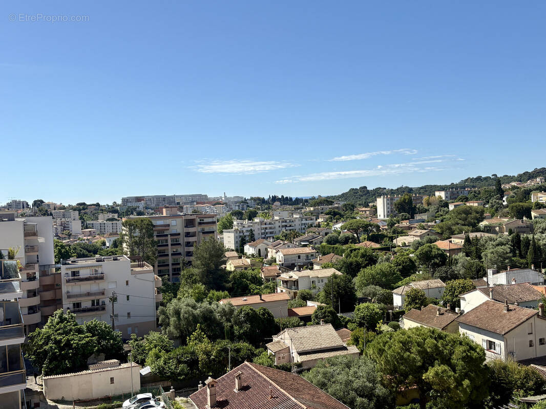 Appartement à LE CANNET