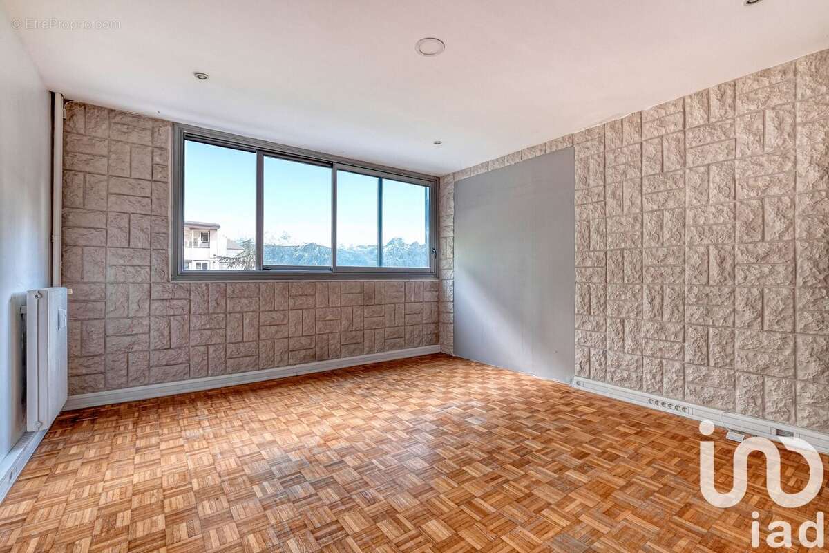 Photo 9 - Appartement à LE BLANC-MESNIL