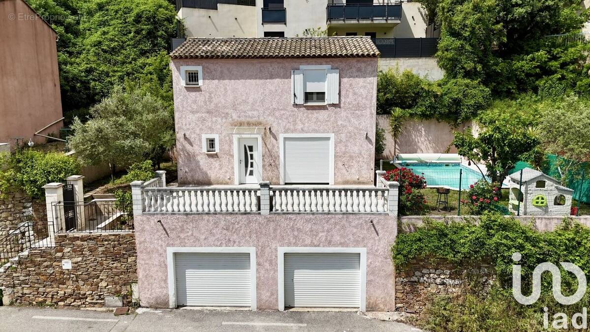 Photo 1 - Maison à SOLLIES-TOUCAS