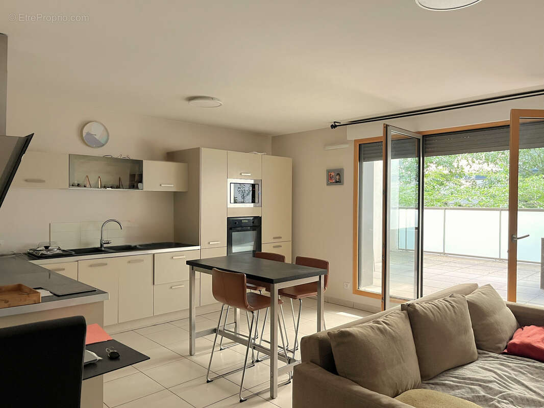 Appartement à LYON-8E