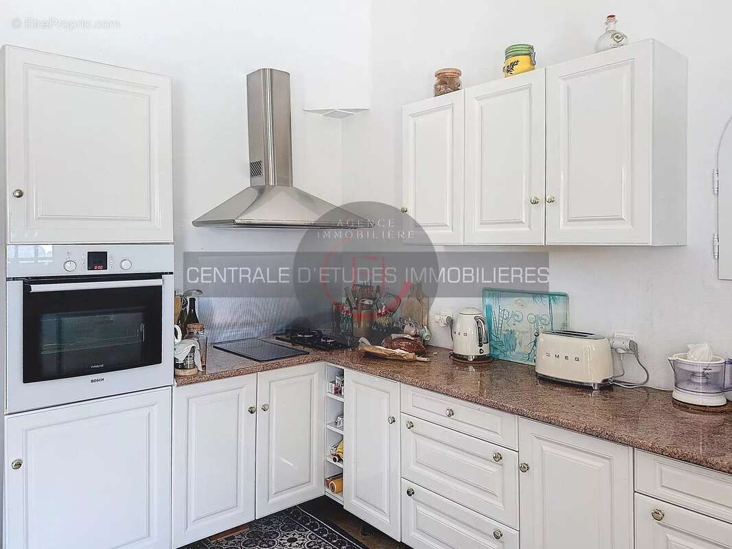 Maison à MANDELIEU-LA-NAPOULE