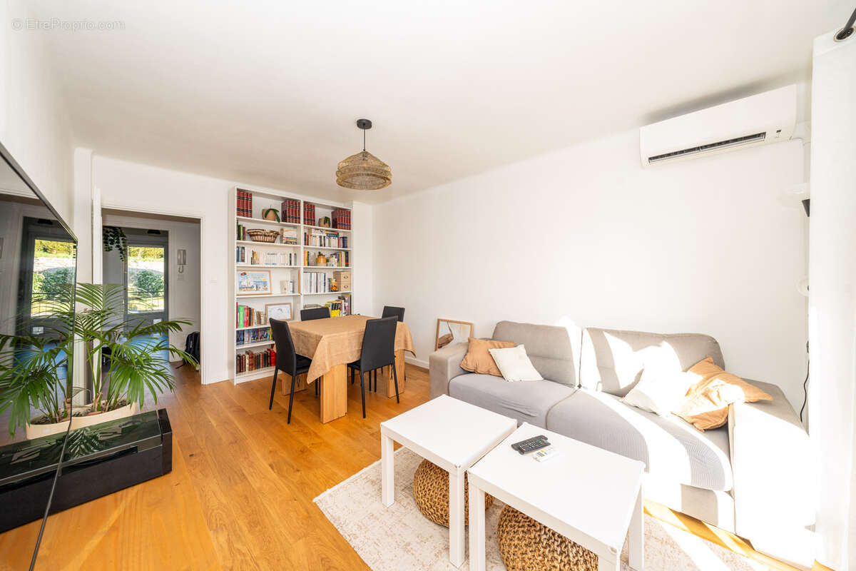 Appartement à VENCE