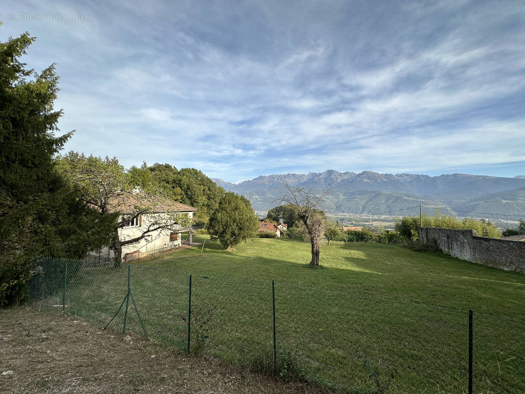 Terrain à BIVIERS