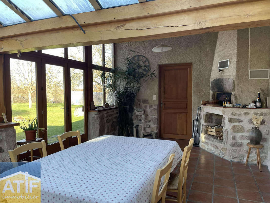 Maison à NOIRETABLE