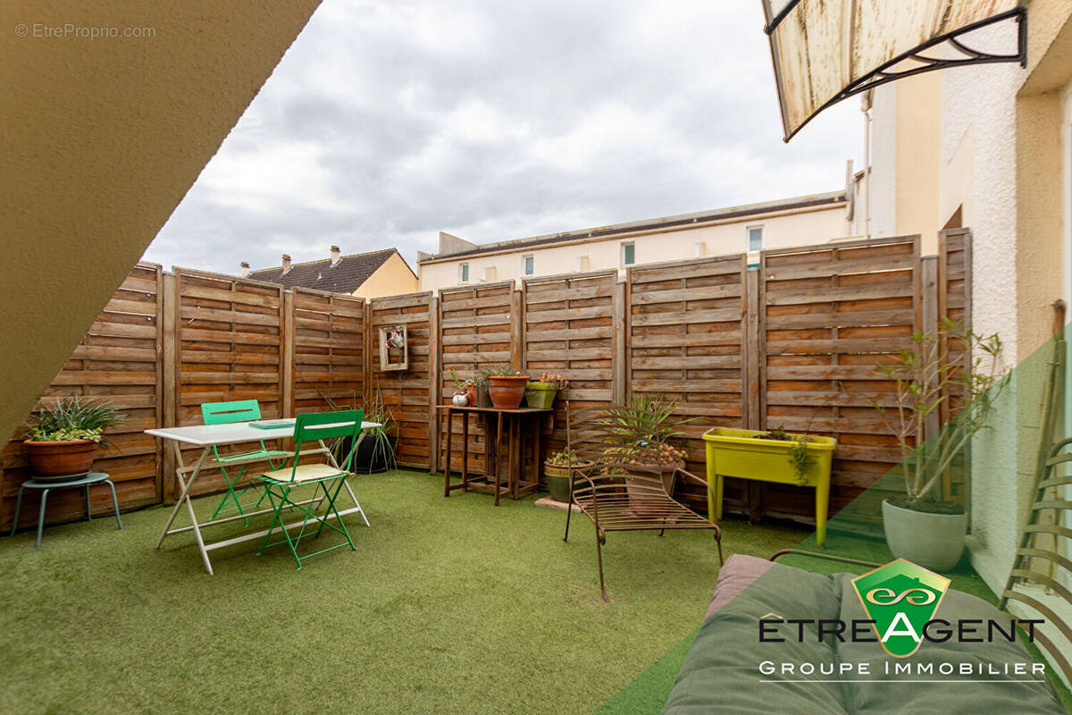 Appartement à JOUY-LE-MOUTIER