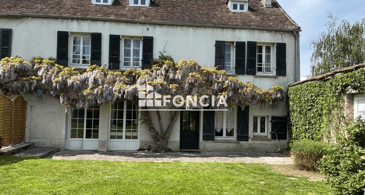 Maison à CHAMPCUEIL