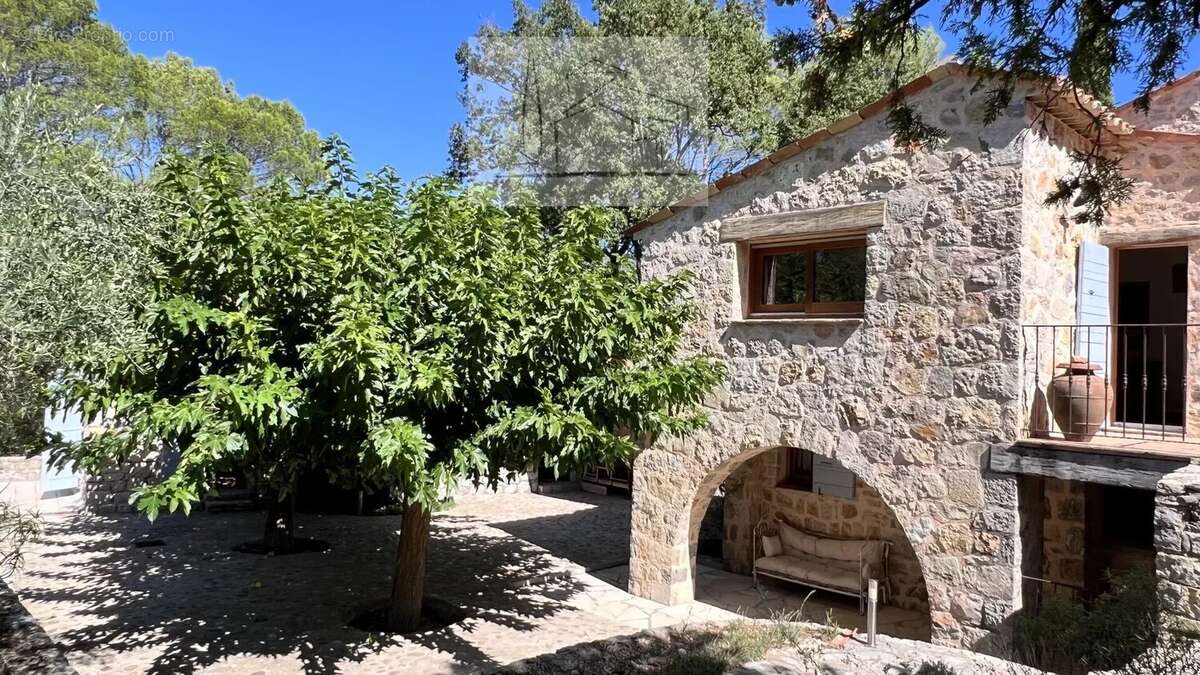 Maison à FAYENCE