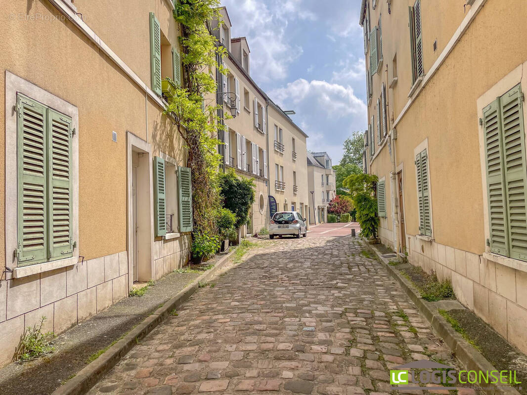 Appartement à CHATILLON