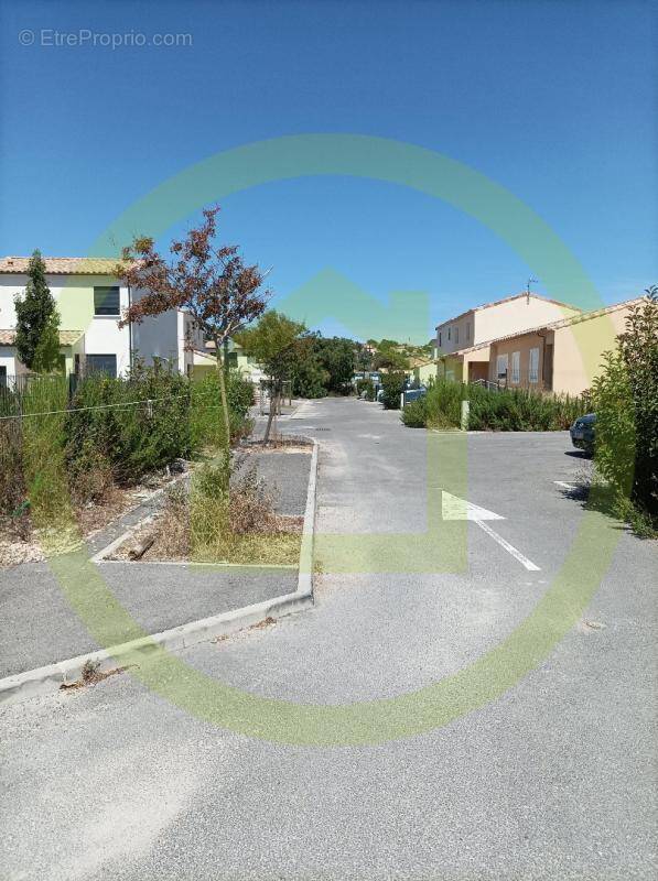 Terrain à BEAUCAIRE