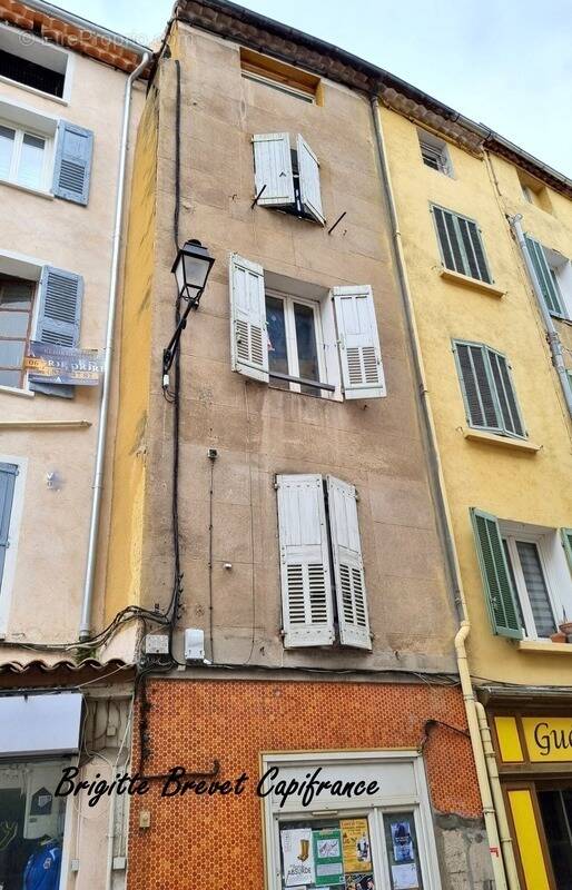 Appartement à BARJOLS