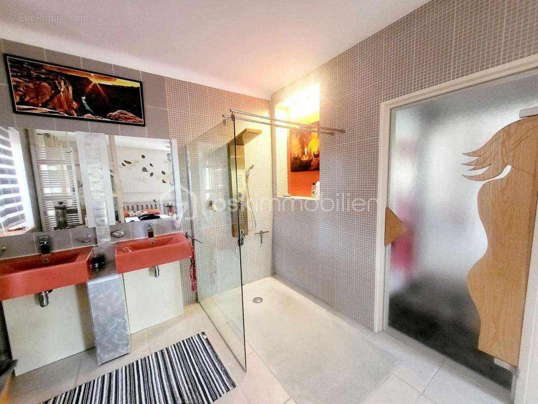 Maison à PRIVAS