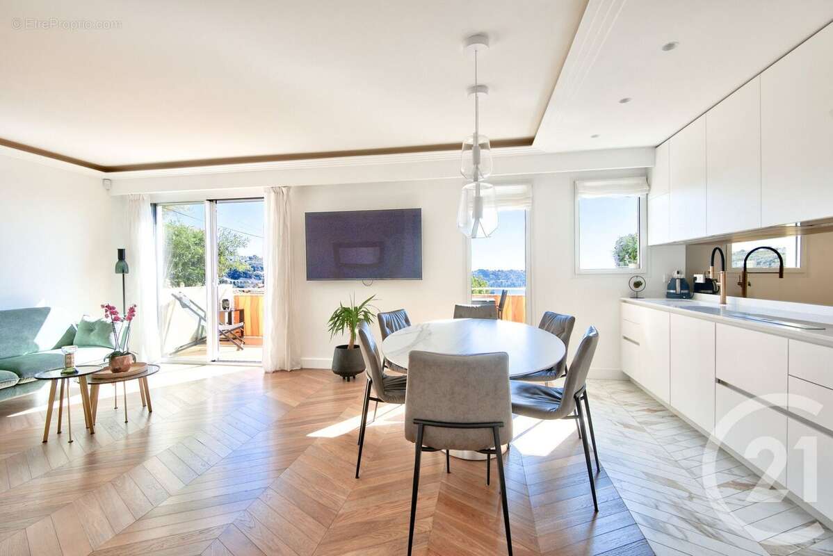 Appartement à VILLEFRANCHE-SUR-MER