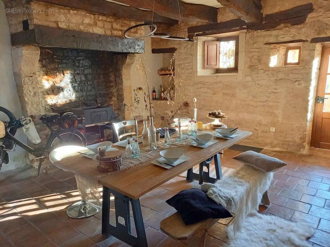 Maison à MAINE-DE-BOIXE