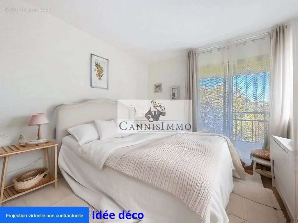 Appartement à MANDELIEU-LA-NAPOULE