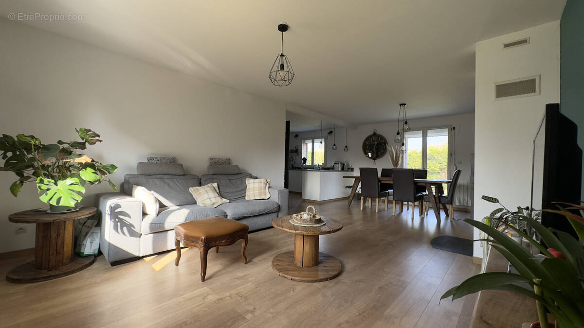 Maison à DOUVRIN