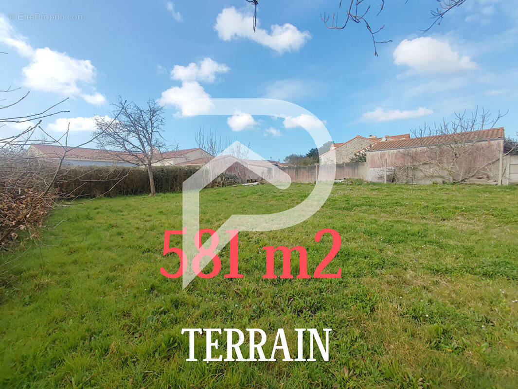 Terrain à PREFAILLES