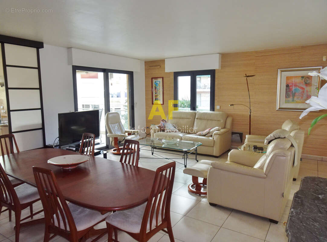 Appartement à SAINT-RAPHAEL