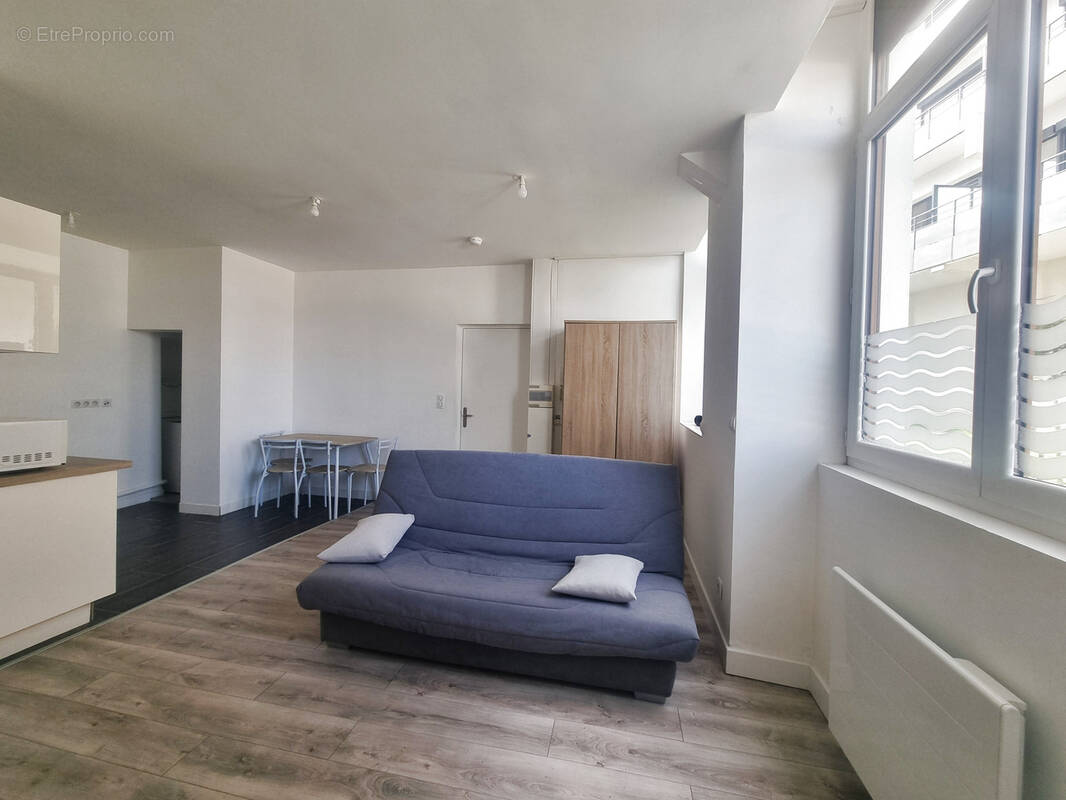 Appartement à PRINGY