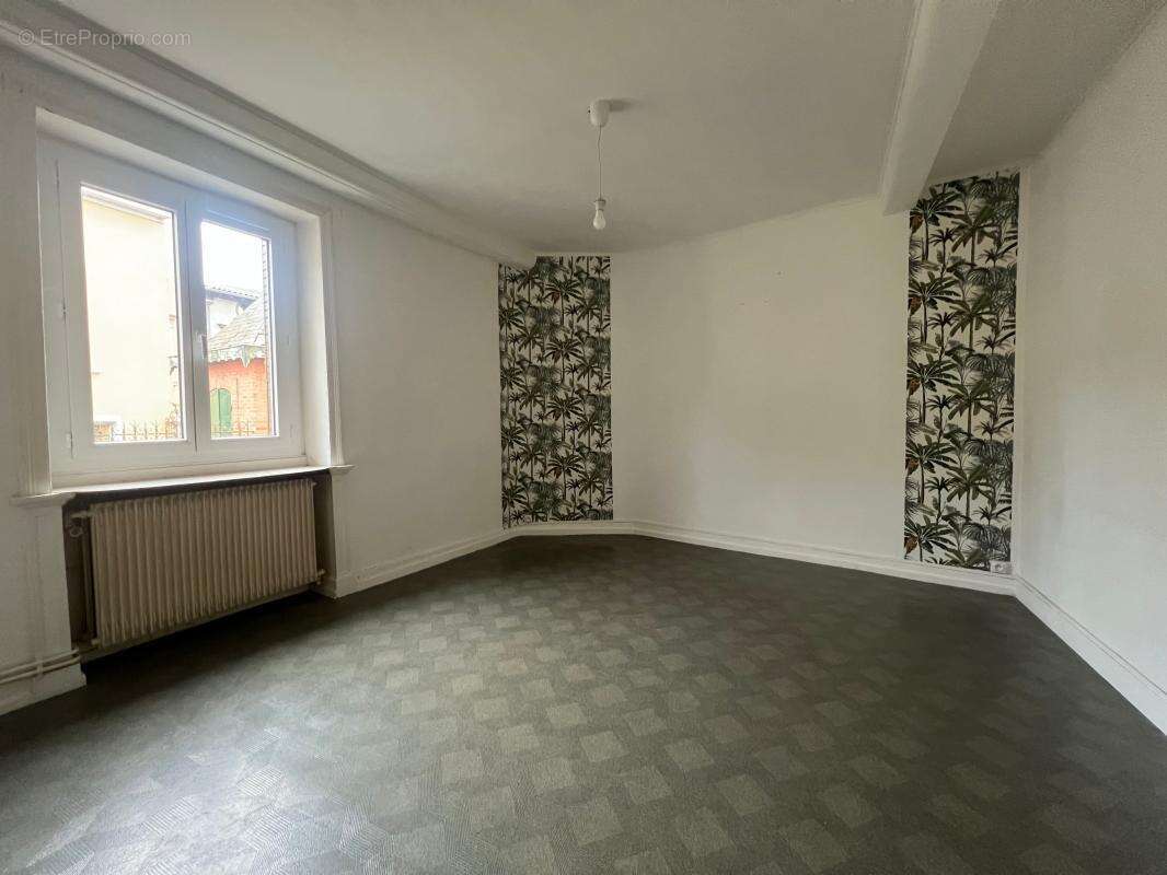 Appartement à COUZON-AU-MONT-D&#039;OR