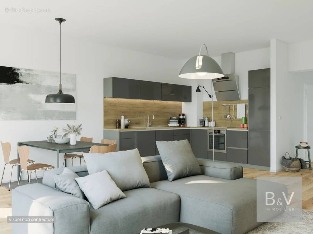 Appartement à PINS-JUSTARET