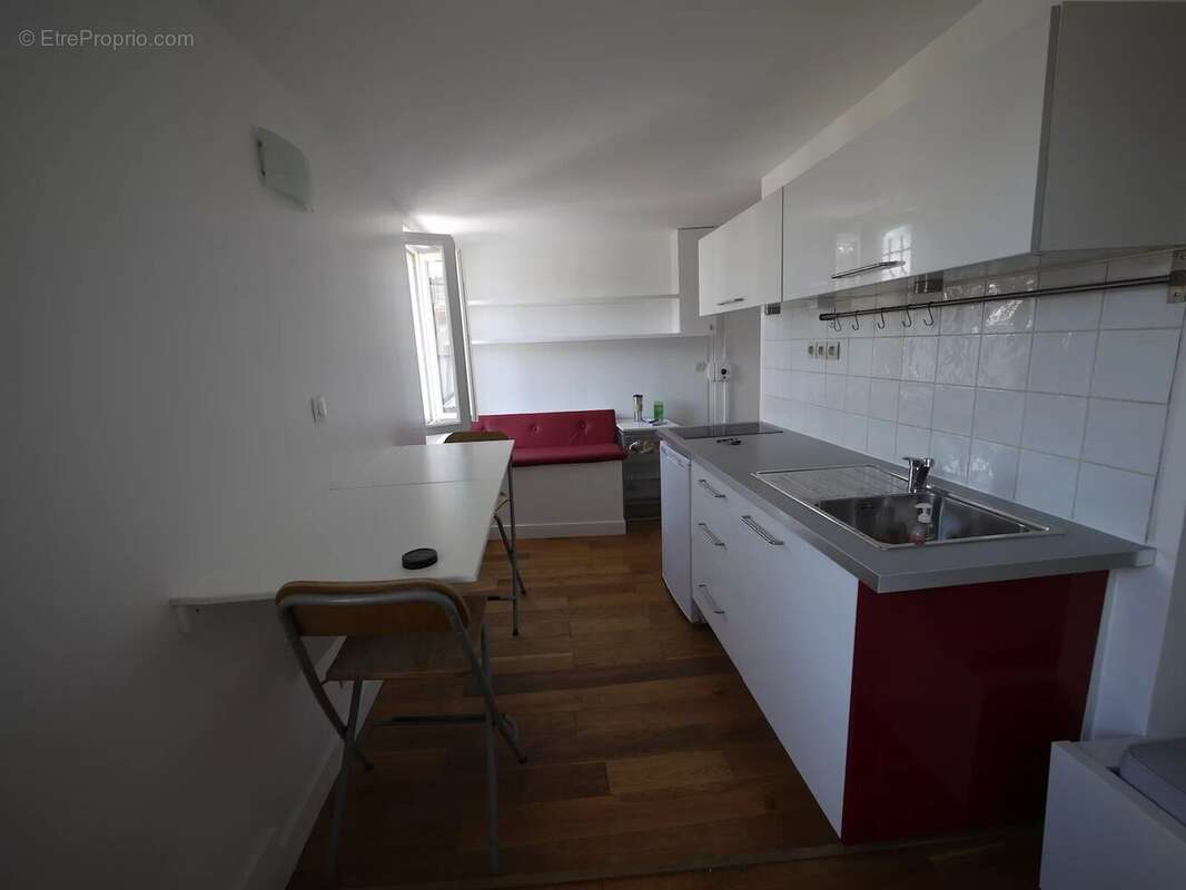 Appartement à PARIS-1E