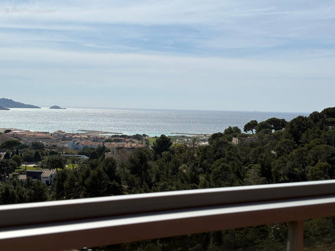 Appartement à MARSEILLE-8E