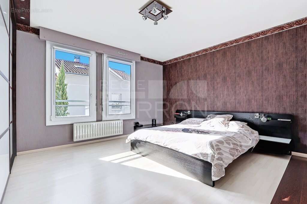 Appartement à LYON-4E